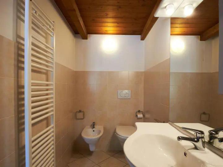 Casa Alex Villa Pianello Del Lario Eksteriør bilde